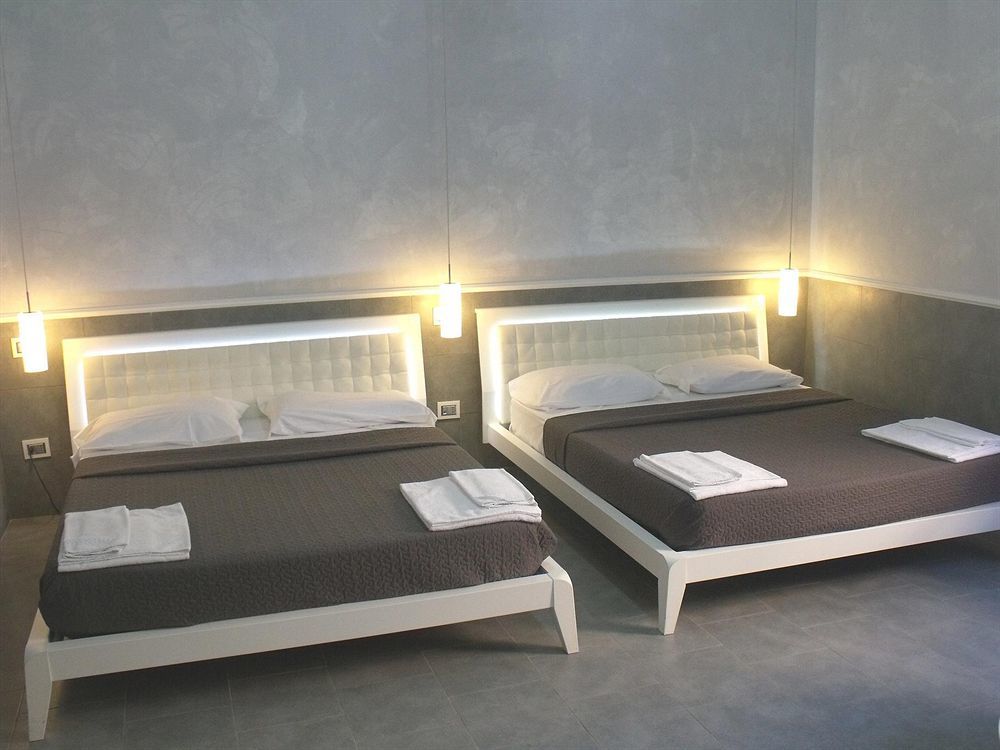 Suite Apartments Angioini Naples Exterior photo