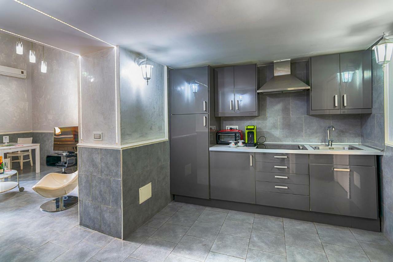 Suite Apartments Angioini Naples Exterior photo