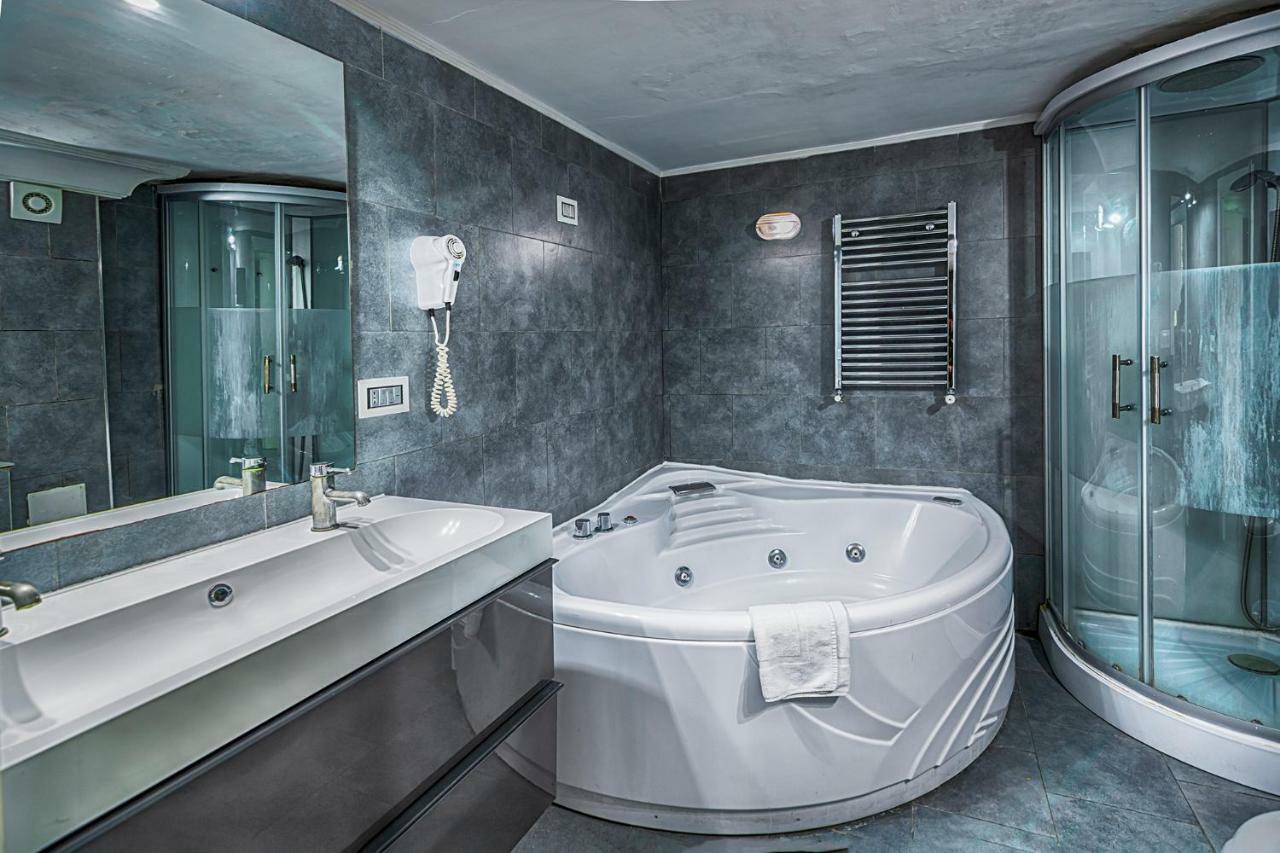 Suite Apartments Angioini Naples Exterior photo
