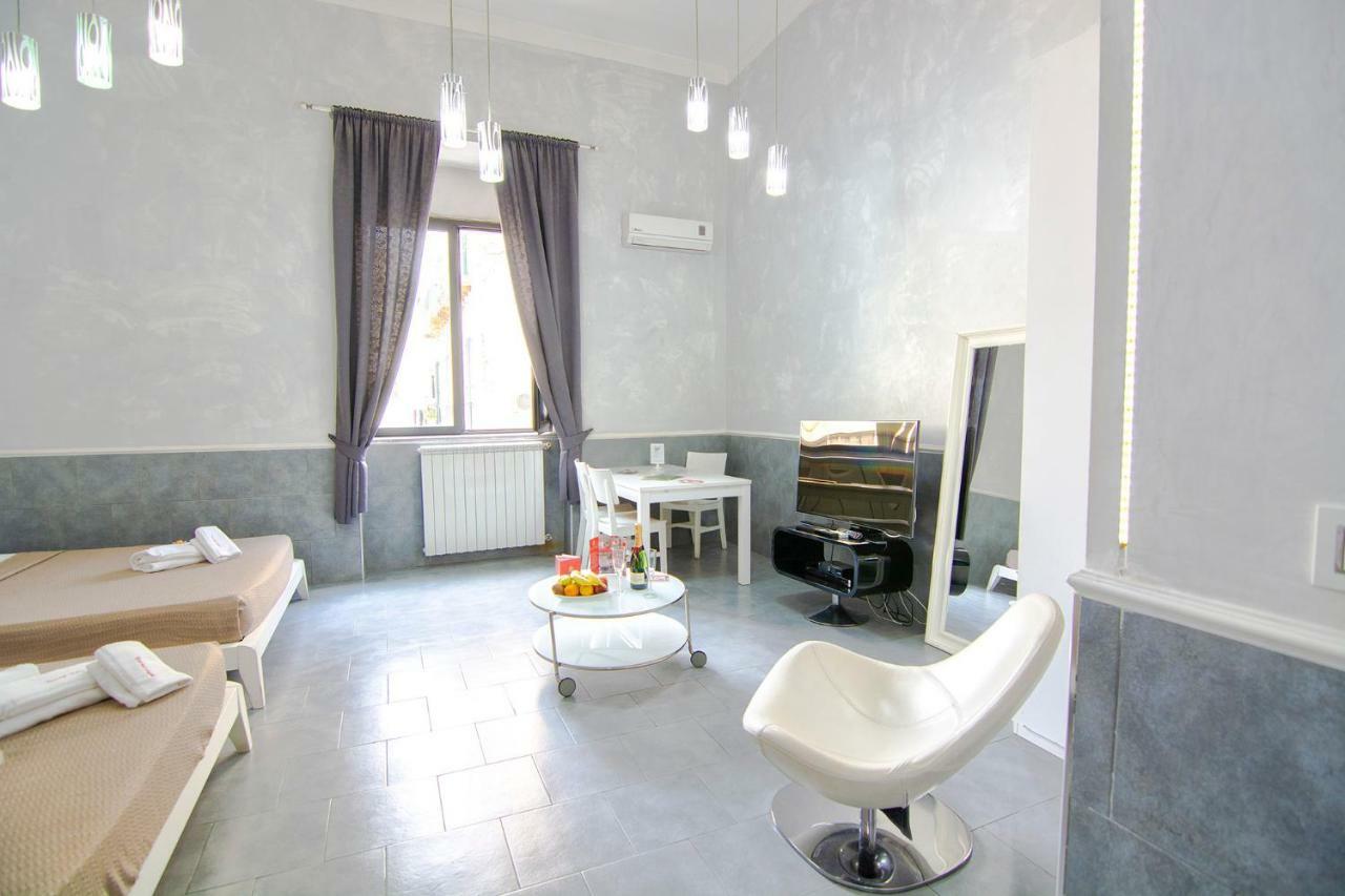 Suite Apartments Angioini Naples Exterior photo